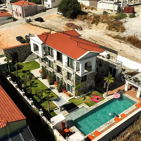 Canata Hotel