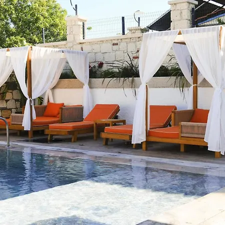 Canata Hotel *